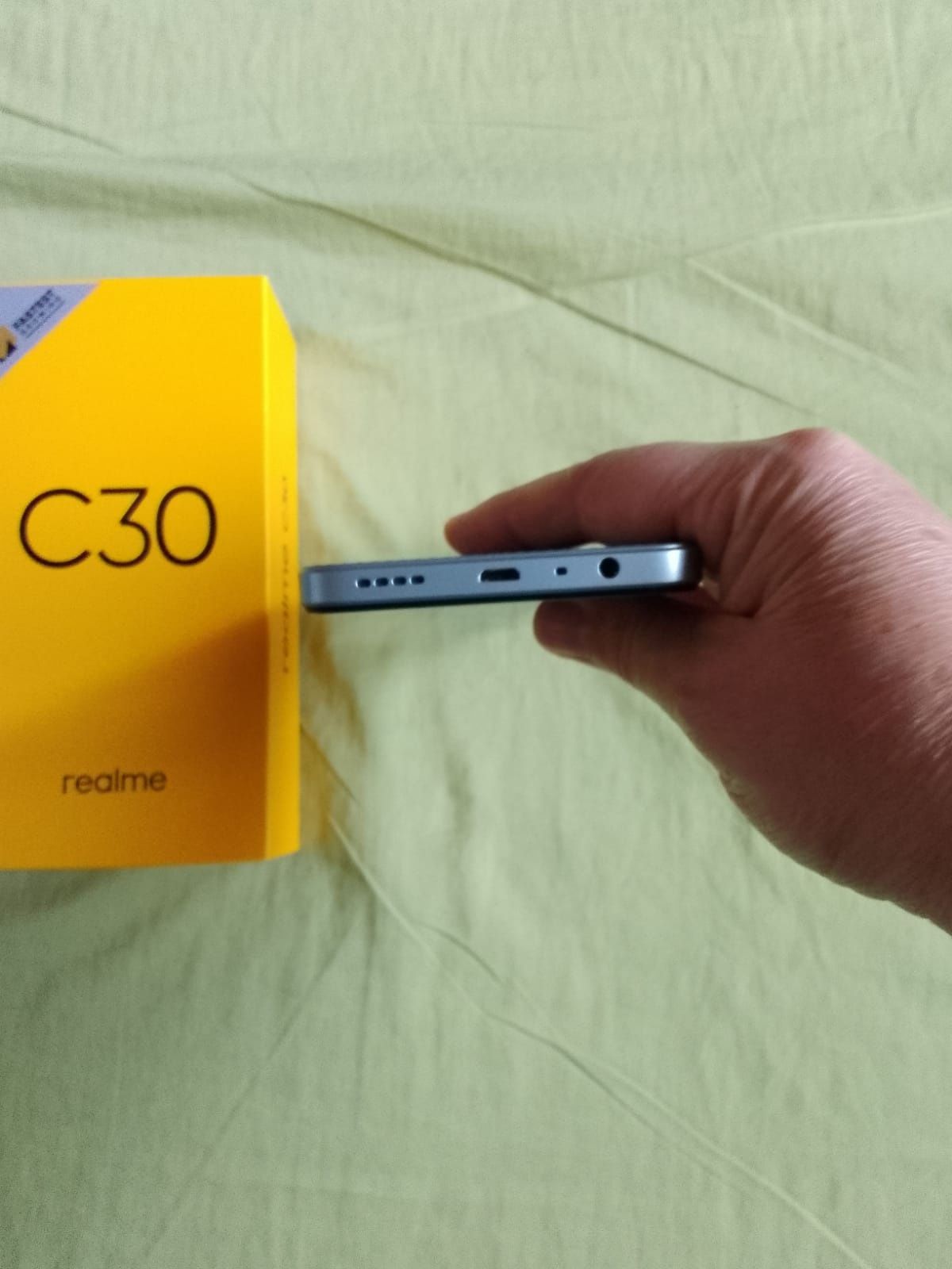 Telefon nou realme bleu C30 + cadou