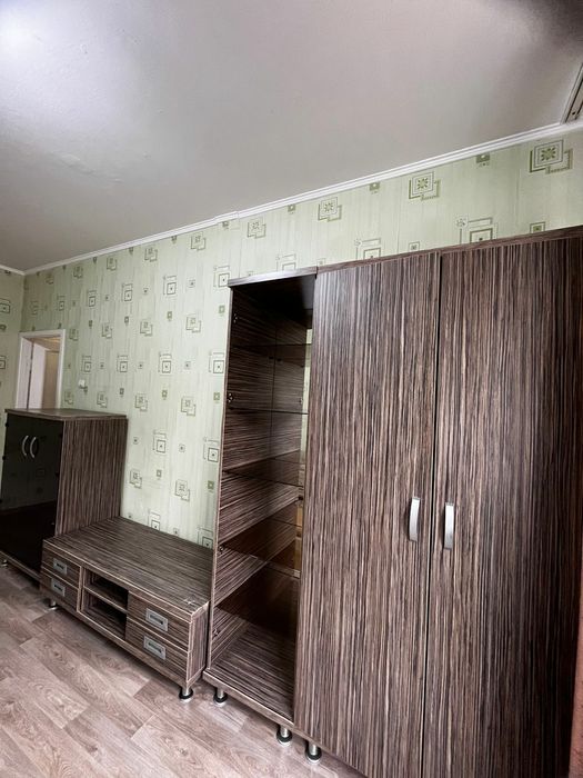 Продаётся стенка