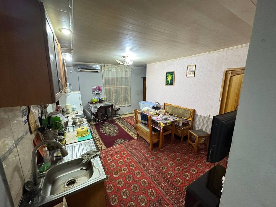 Срочно продаётся 2 участка под строительство. В центре города.