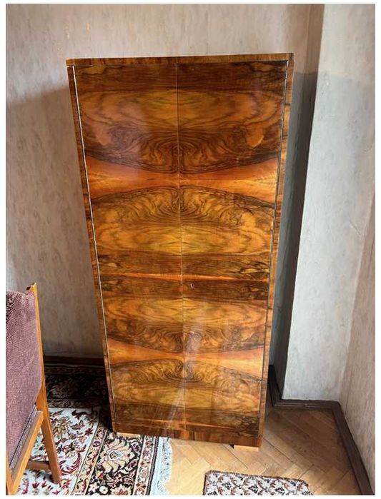 Mobilier Art Deco autentic – furnir de nuc natural (set 2 piese)