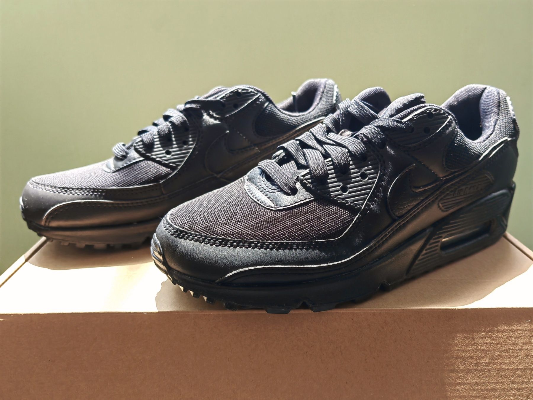 Маратонки Nike air max