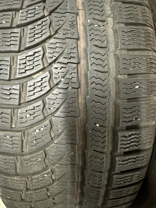 225/45R19 Nokian WR A4/ 225/45R19 Dunlop Sport