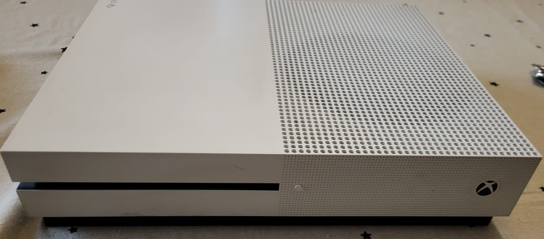 Xbox One S 512gb + Jocuri