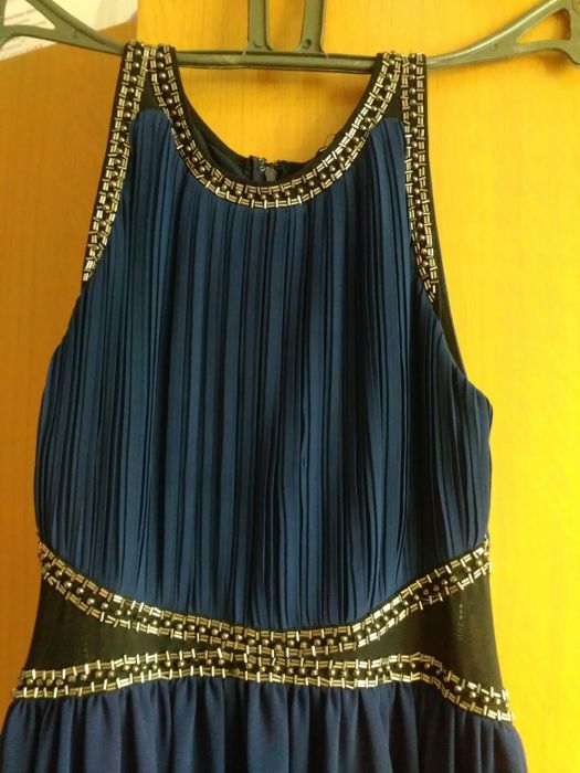 Официална рокля с етикета