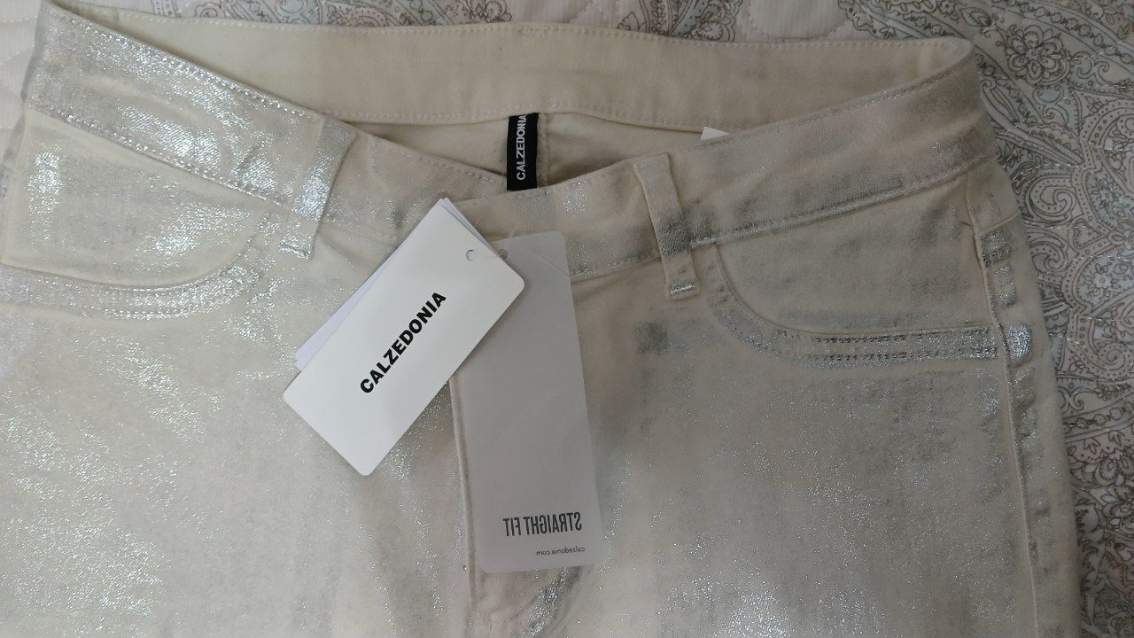 Calzedonia Shim, Yengi
Holati: Yengi
Razmer: M
Narxi: 10$
Holat