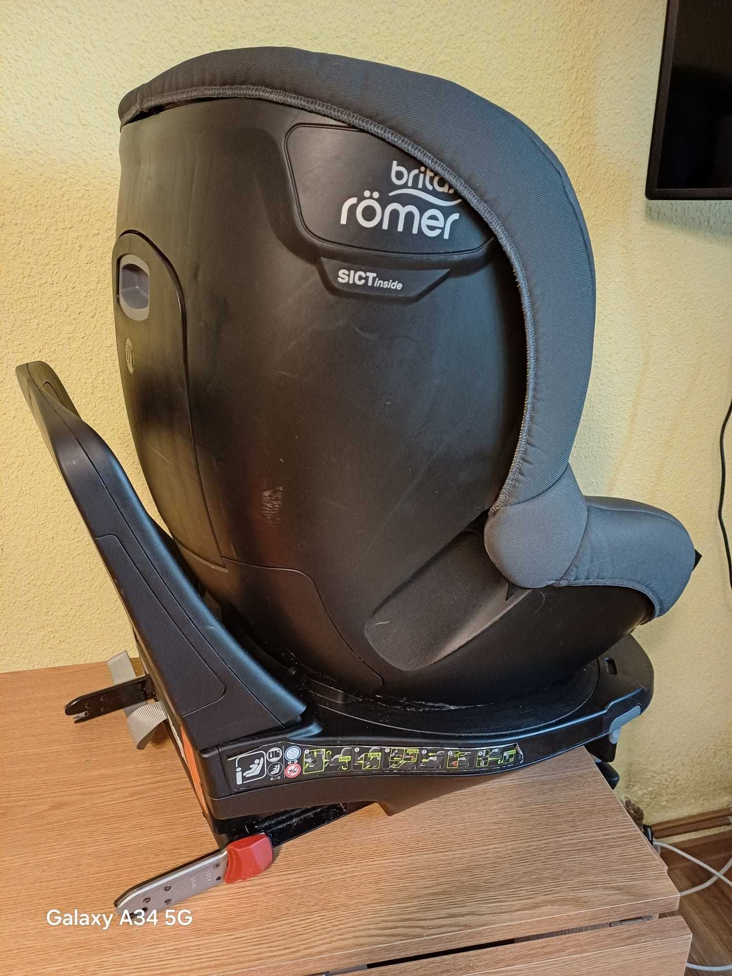 Scaun auto pentru copil  cu prindere  isofix