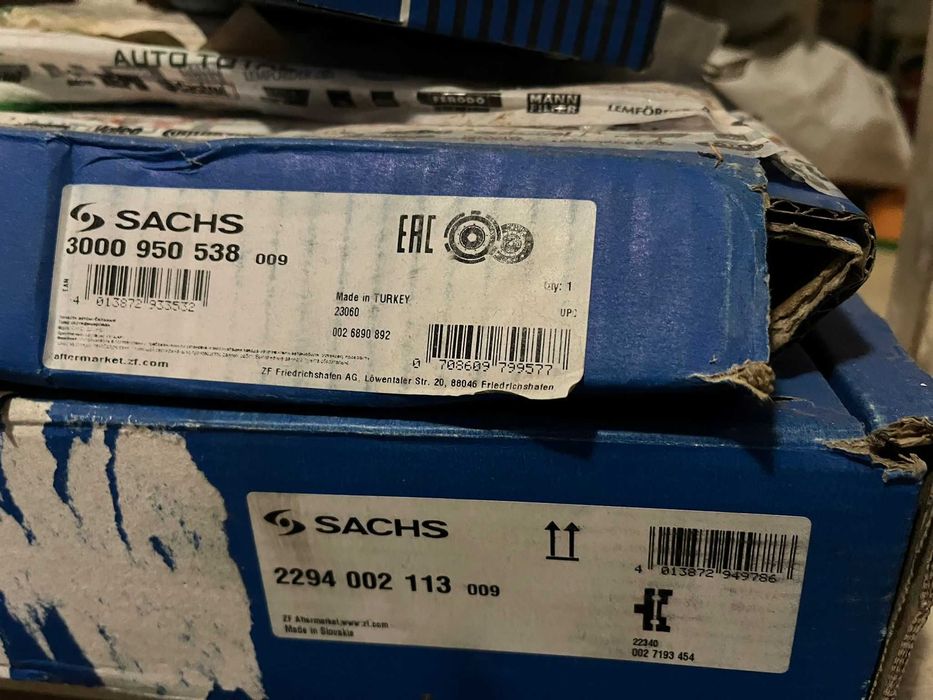 vand kit ambreiaj Renault Laguna 3  2013 si 3 cauciucuri vara HANKOOK