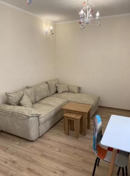 Дава се под наем Двустаен апартамент в Пловдив, Център - 60 кв.м за 500 € - Снимка #1