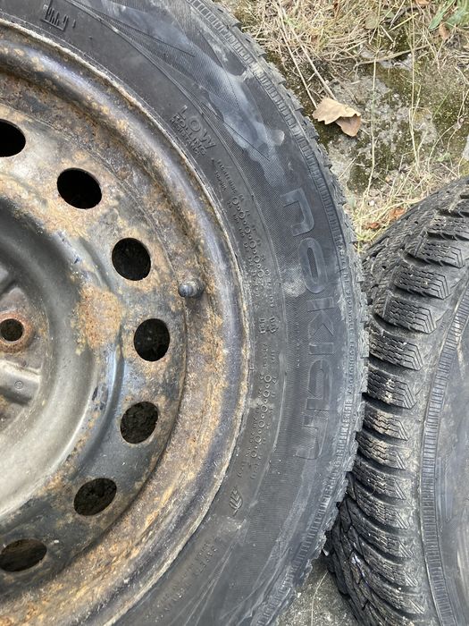 Джанти с гуми за Toyota Rav4 5x114.3 215/60/16