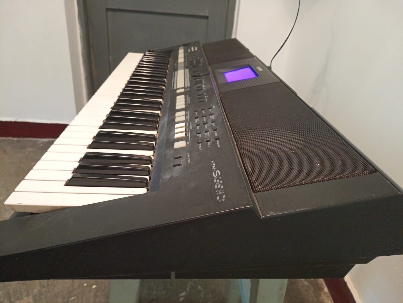 yamaha psr s650 defecta