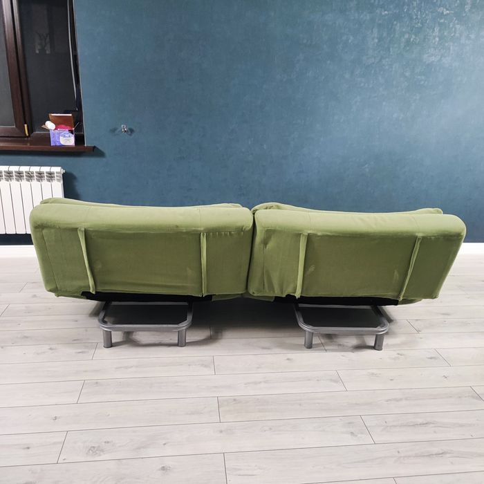 Продам 2 дивана.