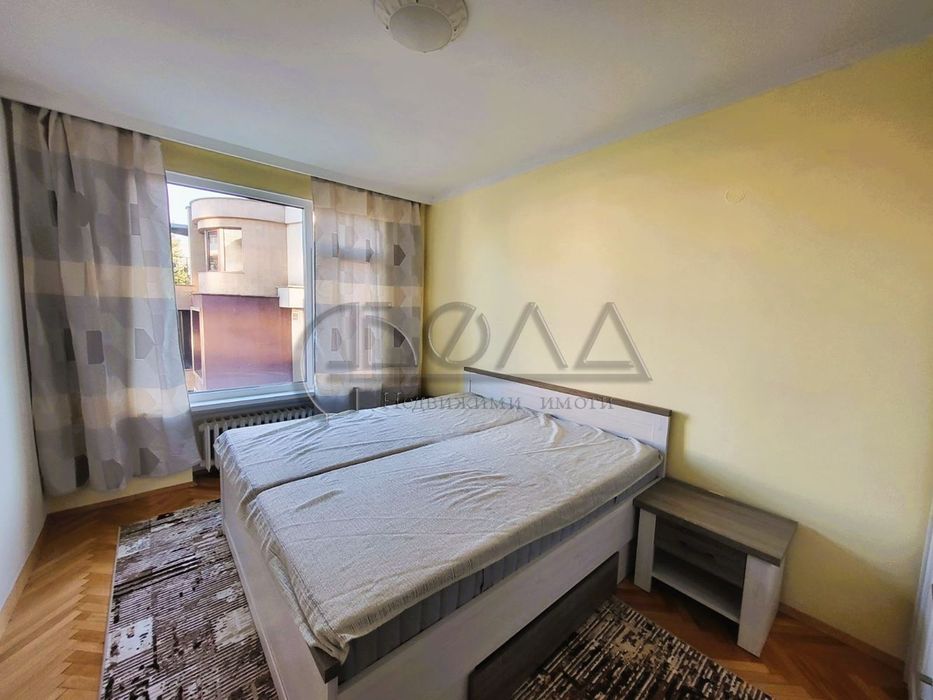 Дава се под наем Тристаен апартамент в София, Изток - 90 кв.м за 780 € - Снимка #4