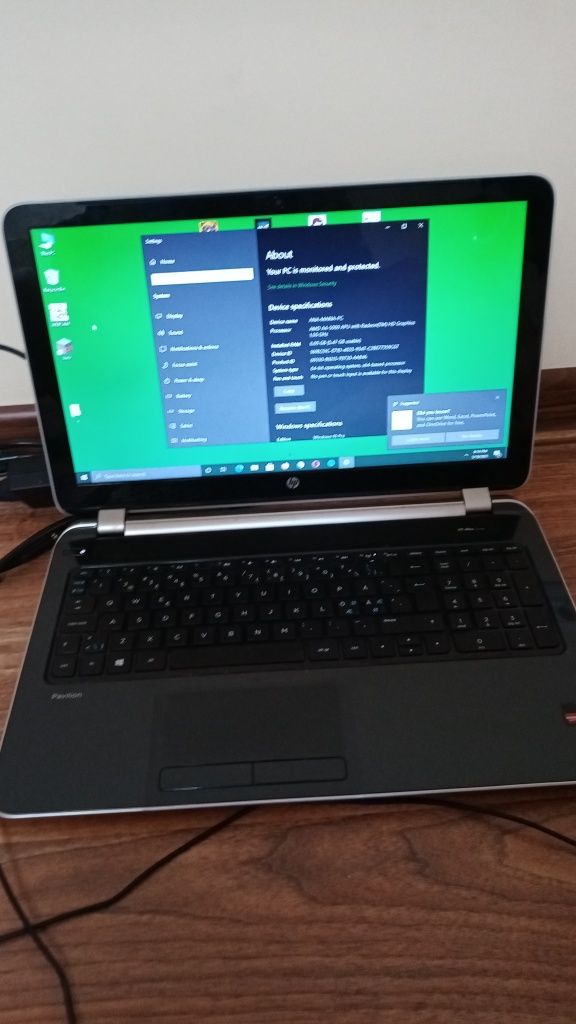 laptop hp cu licenta w10