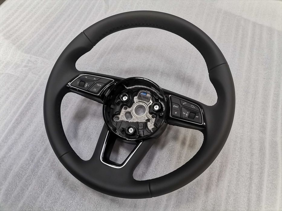 Нов Оригинален Черен Кожен Волан AUDI A1 GB A3 S3 8Y 82A419091AA