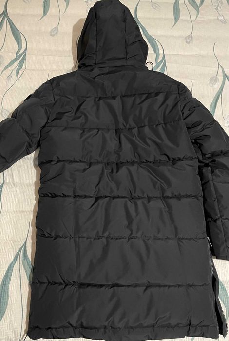 Parka geaca jacheta neagra noua cu eticheta slim groasa iarna