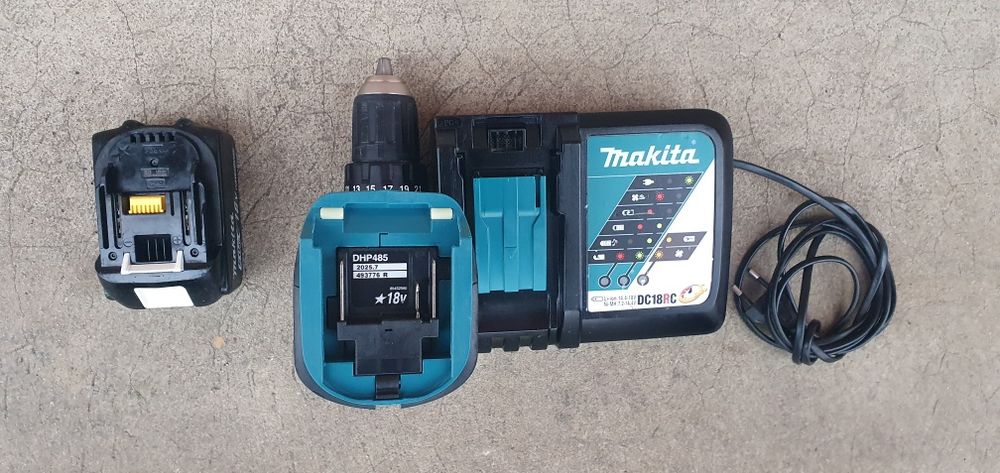 Masina de înșurubat Makita