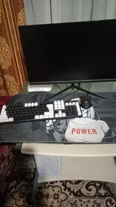 Продаю игровой компьютер с монитором и клавиатурой