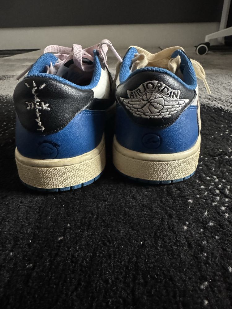 Jordan 1 Travis Scott Fragment