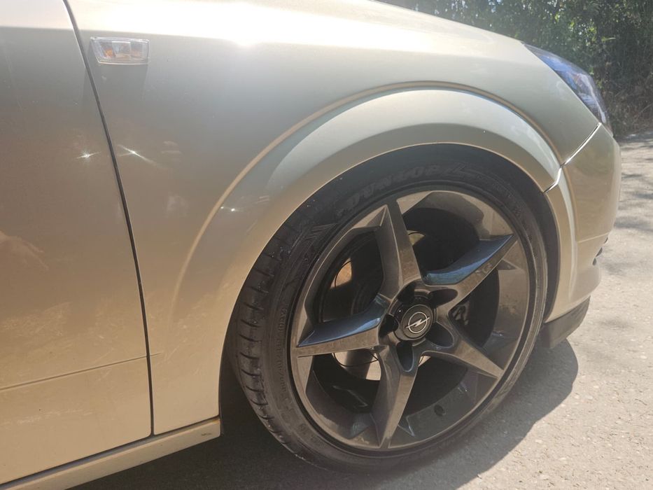 Opel astra h gtc