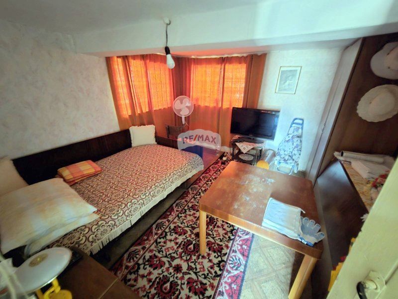 Къща за продажба, град Белослав Т3869