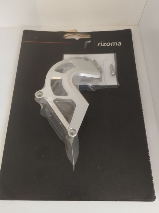 Protecție pinion Rizoma pentru Aprilia Rsv4 model 2009-2014