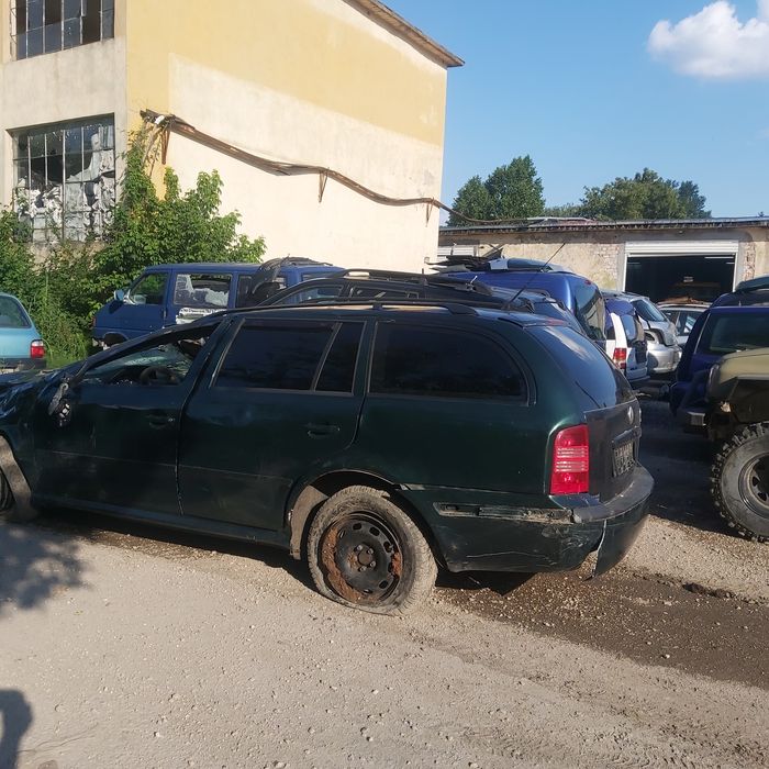 Шкода Октавия 1.9 110 к.с 2002 година