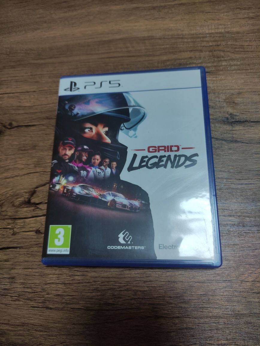 Продавам игра за PS5