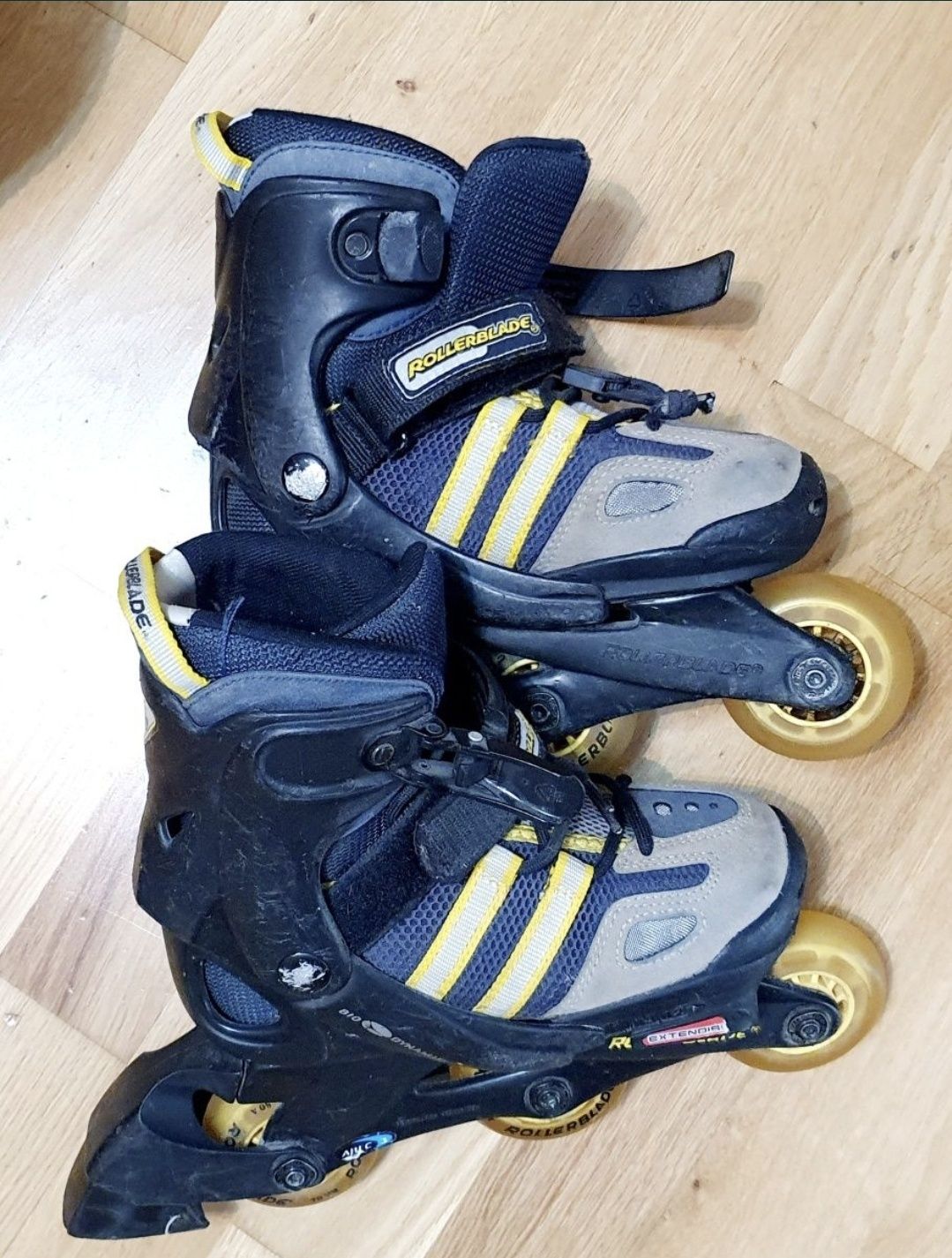 Ролери Rollerblade MX 900, регулируеми са от 29 до 34 размер.
И