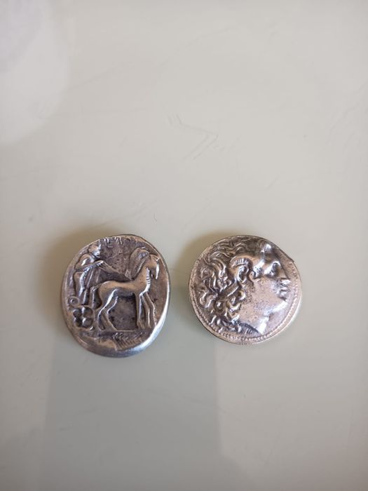 Doua Monede Tip Suvenir Drahme Grecesti