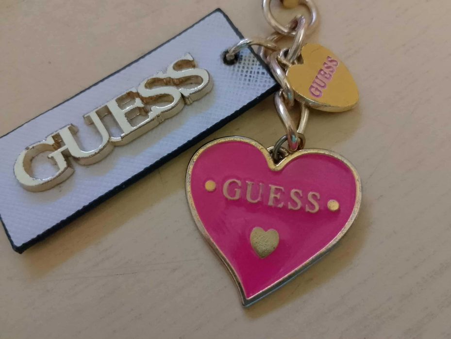 Ключодържател GUESS - 28 лева