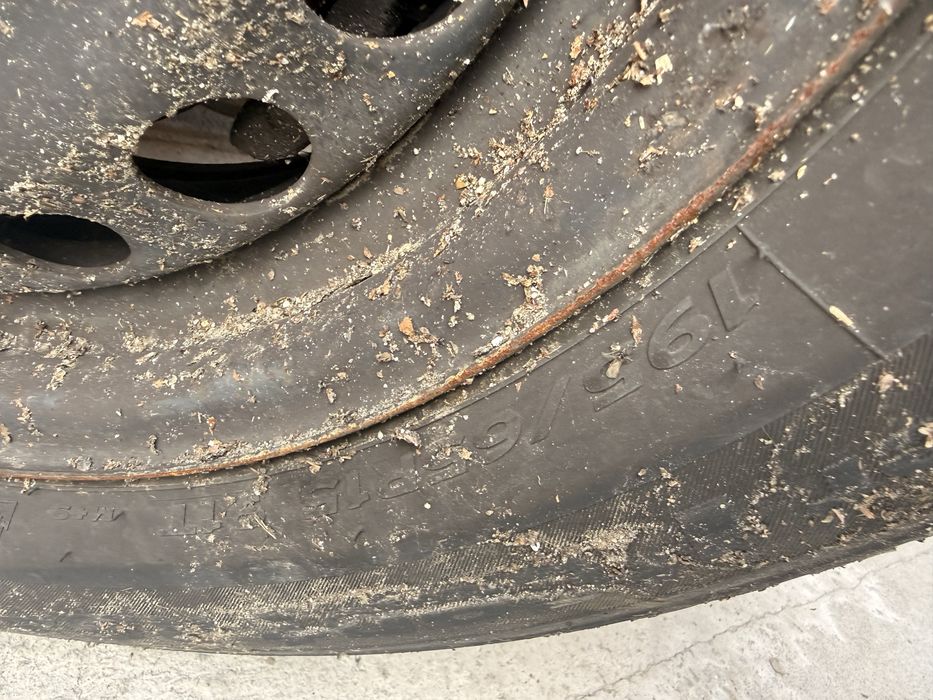 Jante tabla 15” 5x112 cu anvelope iarna 195/65R15
