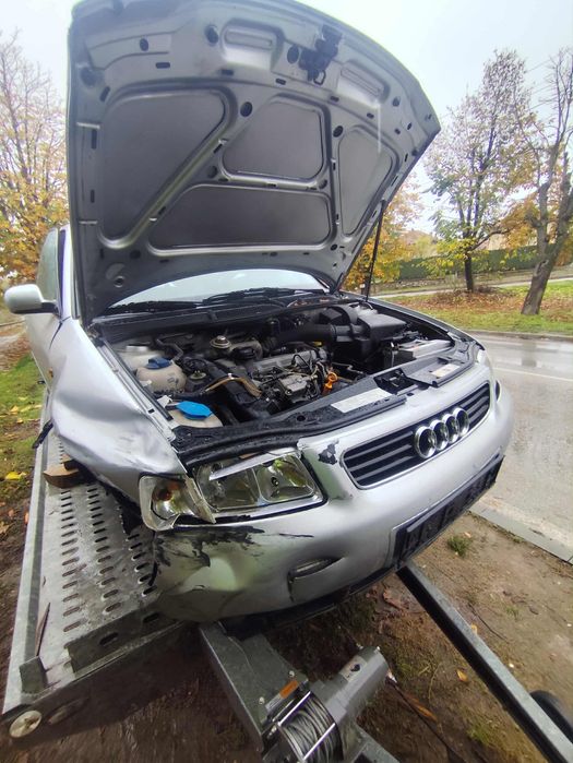 Ауди а3 1.9 110 на части