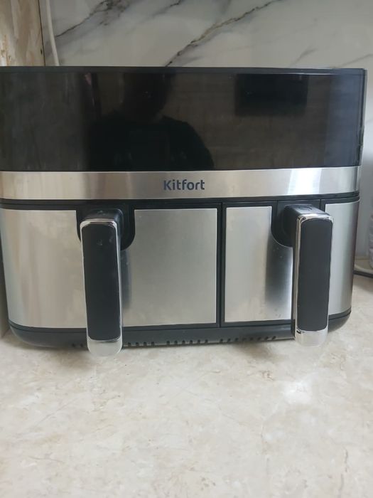 Аэрогриль 6.5 литров, двухковшовый.