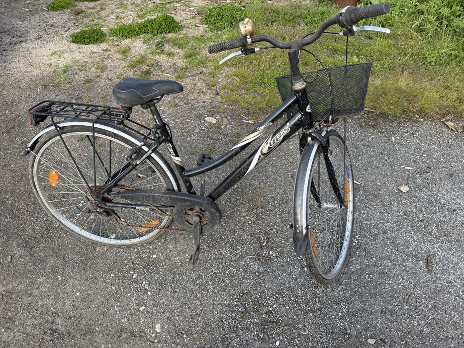 Biciclete                    Bbb