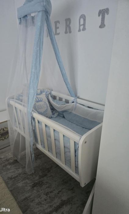 Бебешко легло почти не исползван