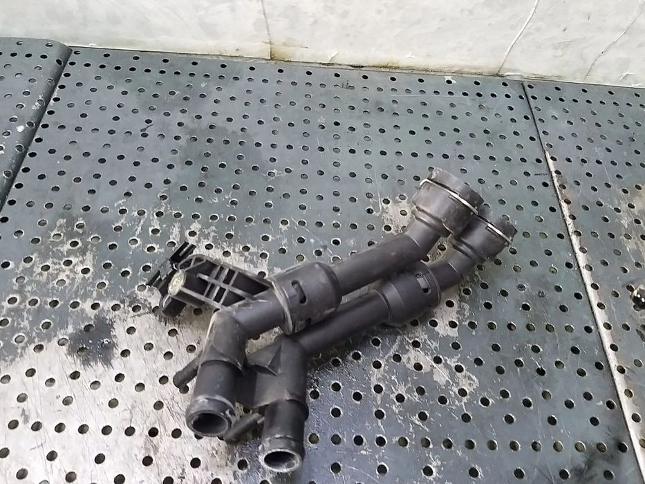 Tub conducta apa 2.0 tdi audi a4 b9 8w 04l122157ac