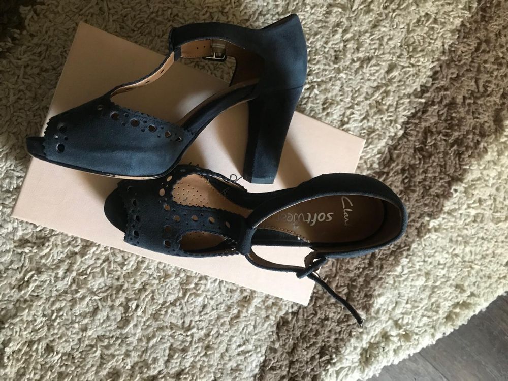 Sandale Clarks de foarte buna calitate
