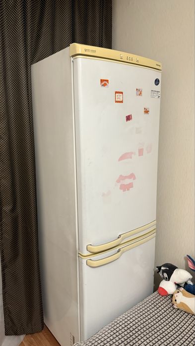 Холодильник samsung