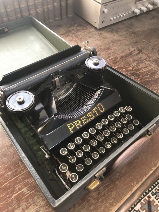 Masina de scris Presto vintage
