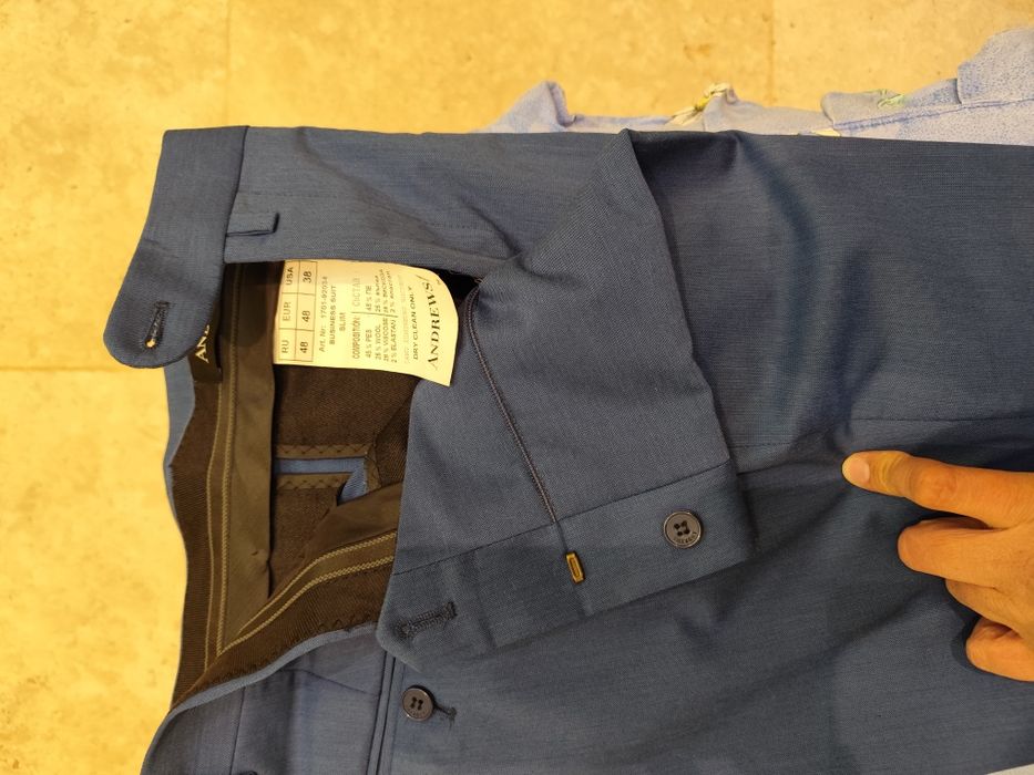 Костюм Андрюс син, размер 50, м - ка. Само 35 лева!