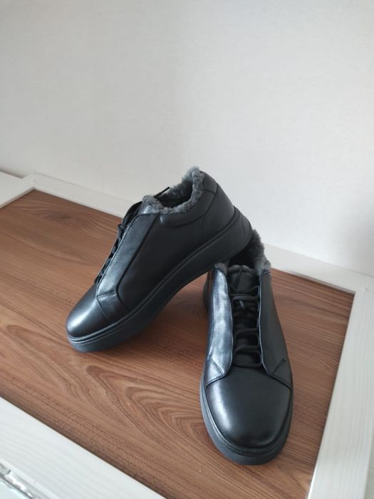 Продаются обувь новый отличный