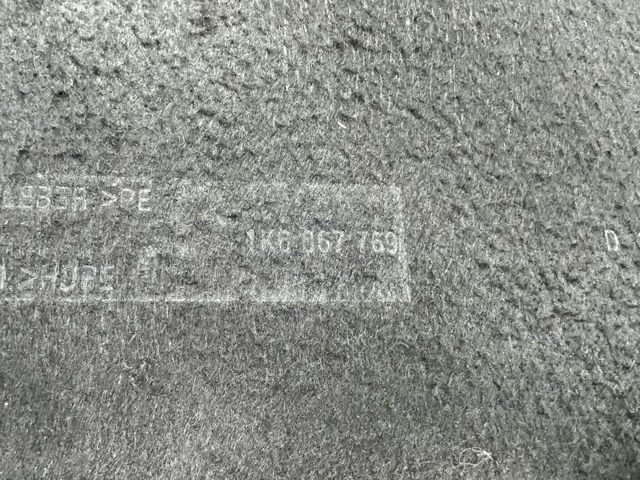 Polita/Tava/Tavita Portbagaj Vw Golf 6 Hatchback