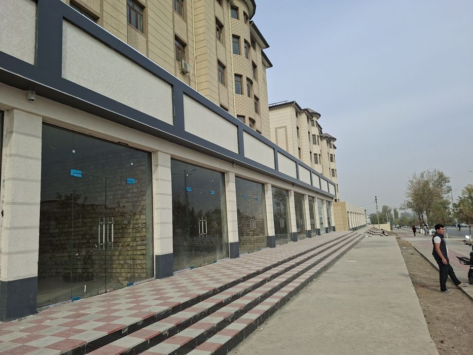 G'allaorol markazida Do'konlar va uylar sotuvi boshlandi