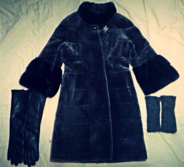 Продам новую шубу мутон, отделка норкой