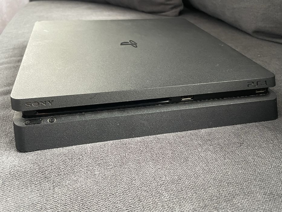 PlayStation 4 1TB Slim