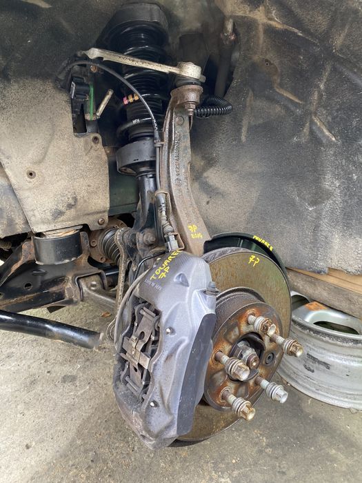 Arc și amortizor dreapta față Volkswagen Touareg  7P 3.0 tdi 2014