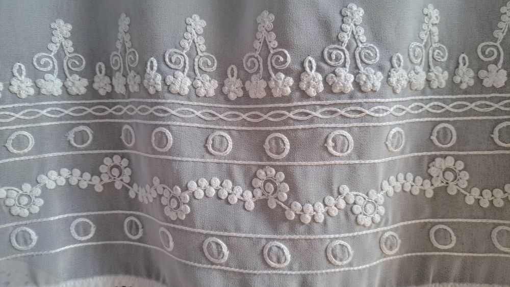 Bluza de dama nouă cu broderie