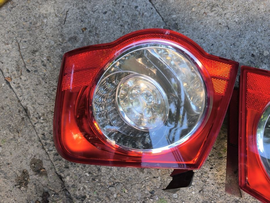 Stop / stopuri / triple Vw Passat B6 sedan