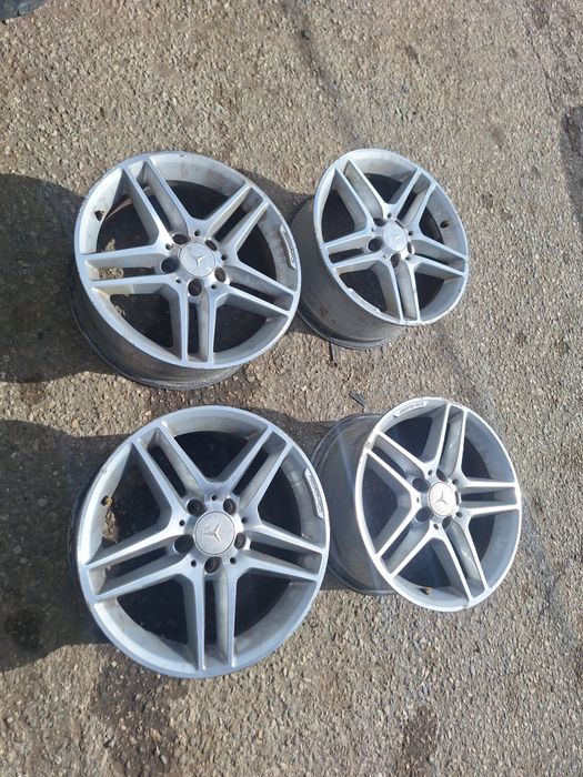 Продавам оригинални джанти 17 цола AMG за W204