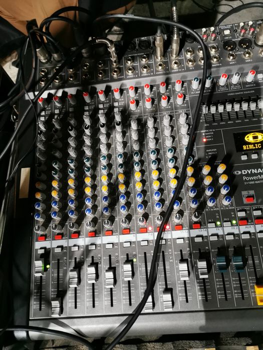 Foto-video,Drona, oglinda magica, macara, mașina fum greu, dj.